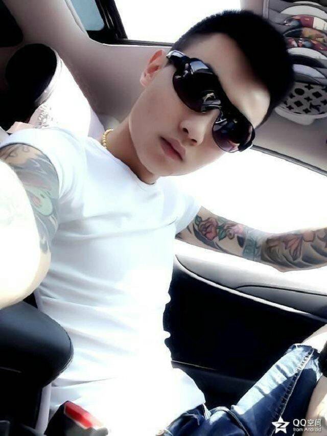 杨琳娇英