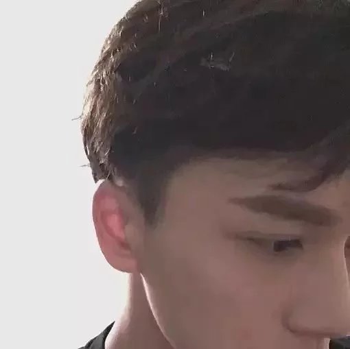 戚聪娜健